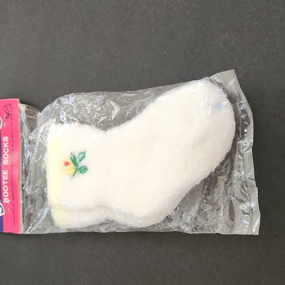 Vintage Snug & Hug Bootee Booty baby socks - Picture 5 of 5